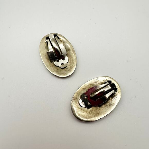 Mexico Alpaca Silver Tone Black Enamel Clip On Marked Earrings Vintage Abalone - Picture 2 of 5